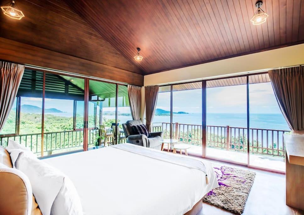 Villa Yariana Ocean Front - 7 Bedrooms Nai Harn Exterior photo